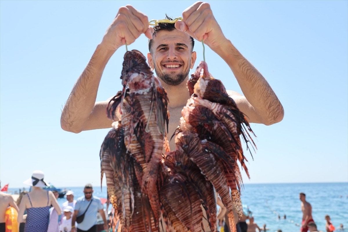 Antalya'da, biyoçeşitliliğin korunması ve küçük ölçekli balıkçılığın kalkındırılması amacıyla "4....