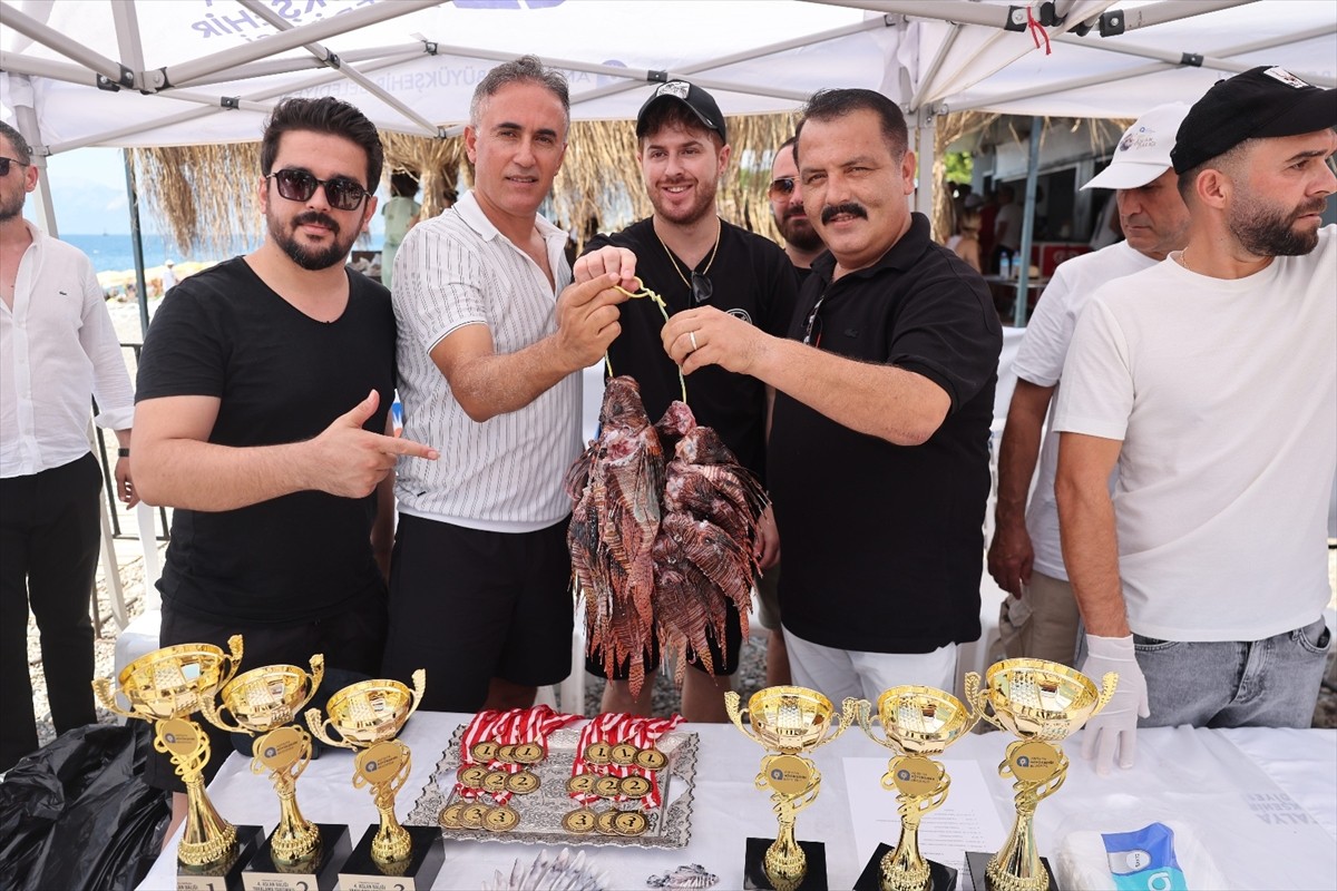 Antalya'da, biyoçeşitliliğin korunması ve küçük ölçekli balıkçılığın kalkındırılması amacıyla "4....