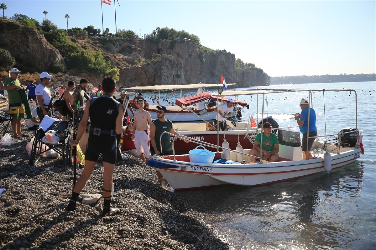 Antalya'da, biyoçeşitliliğin korunması ve küçük ölçekli balıkçılığın kalkındırılması amacıyla "4....