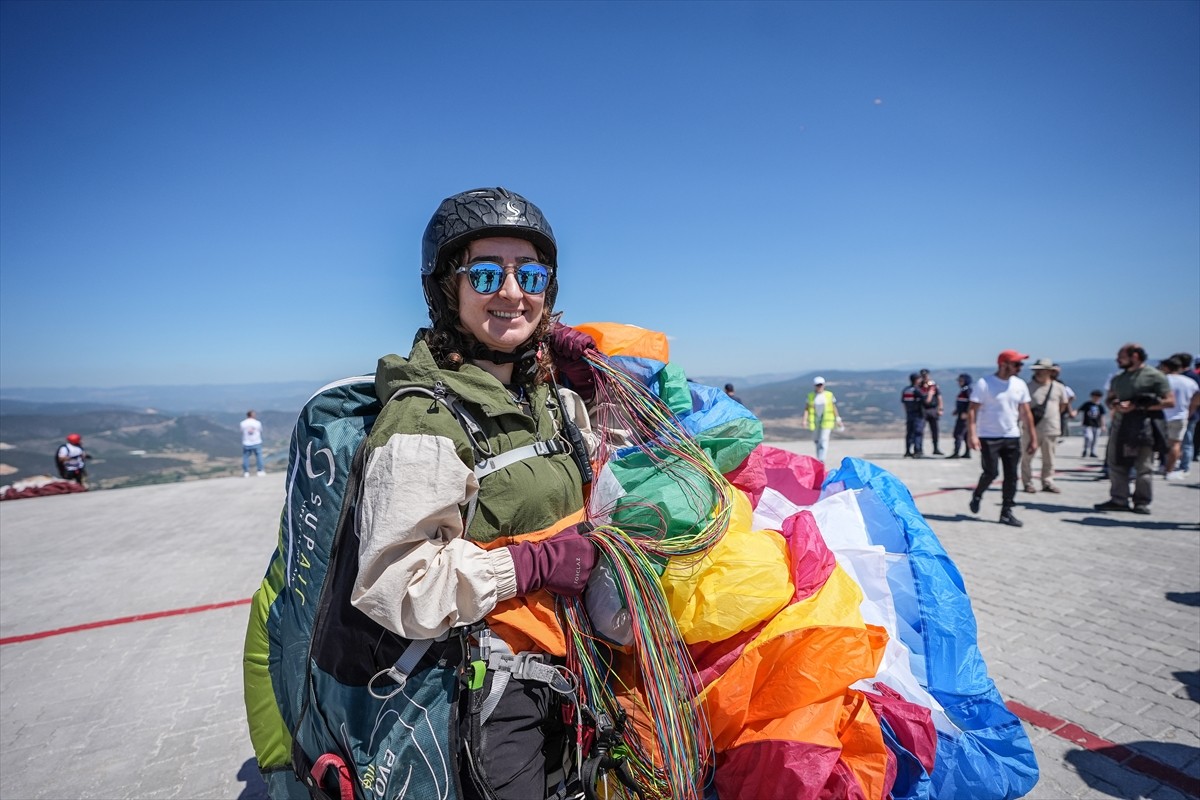 Artvin Vali Yardımcısı Dilara Şenoğlu, Bilecik Valiliği koordinasyonunda düzenlenen "Take Off...