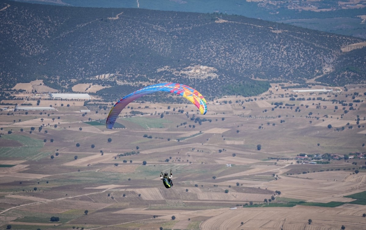 Artvin Vali Yardımcısı Dilara Şenoğlu, Bilecik Valiliği koordinasyonunda düzenlenen "Take Off...