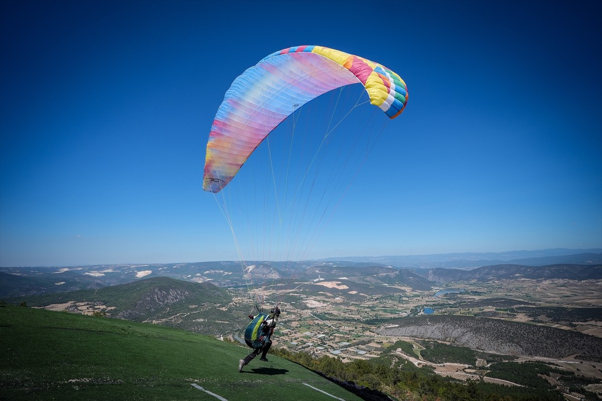 Artvin Vali Yardımcısı Dilara Şenoğlu, Bilecik Valiliği koordinasyonunda düzenlenen "Take Off...