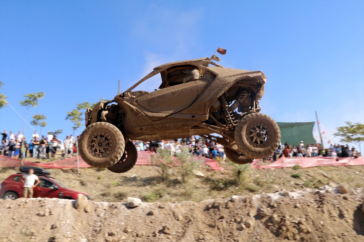 Çankırı'da 3. Uluslararası Tuz Festivali kapsamında ATV, motokros ve offroad gösterisi...