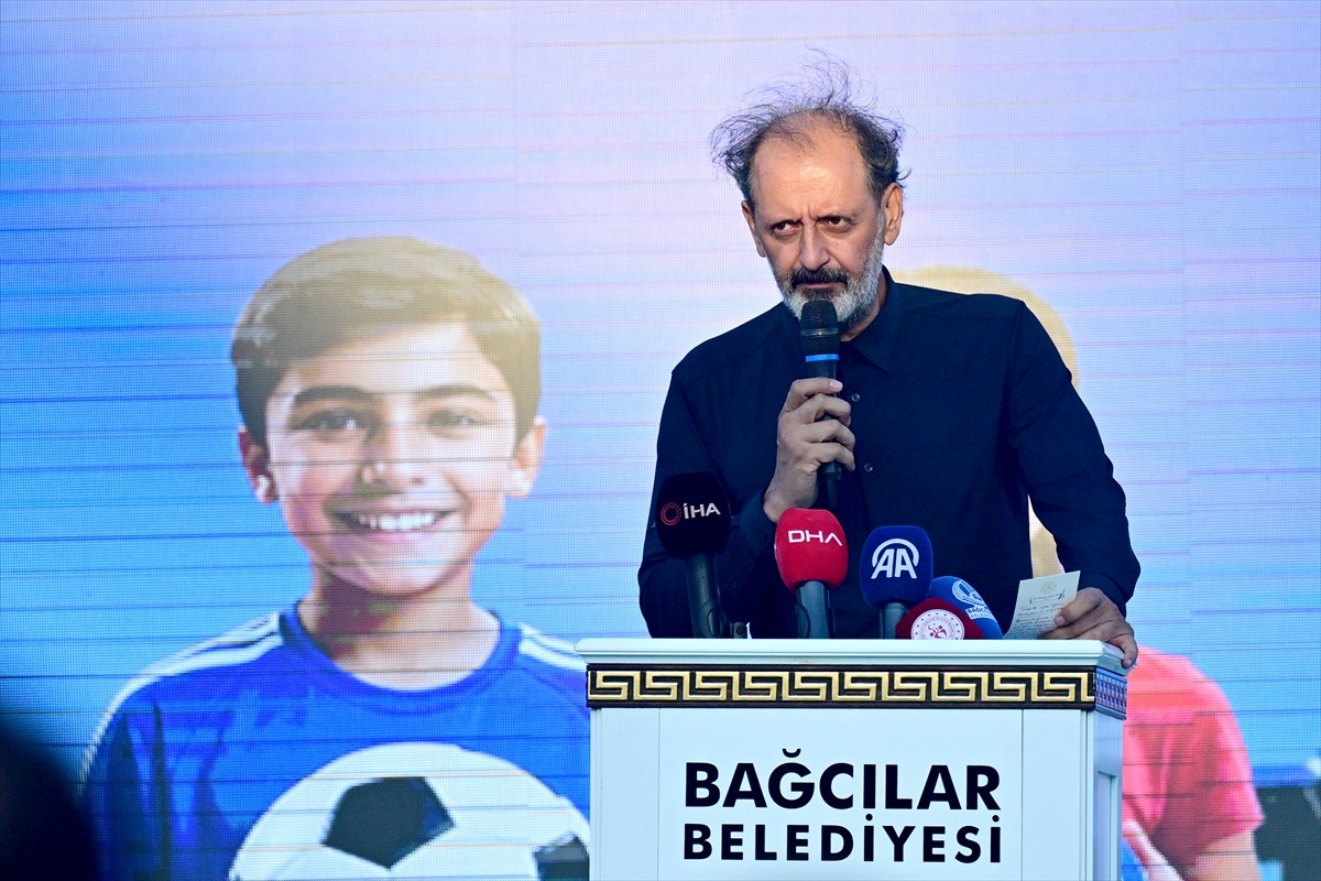 Gençlik ve Spor Bakanı Osman Aşkın Bak, Bağcılar Belediyesinin bu yıl ilk kez düzenlediği...