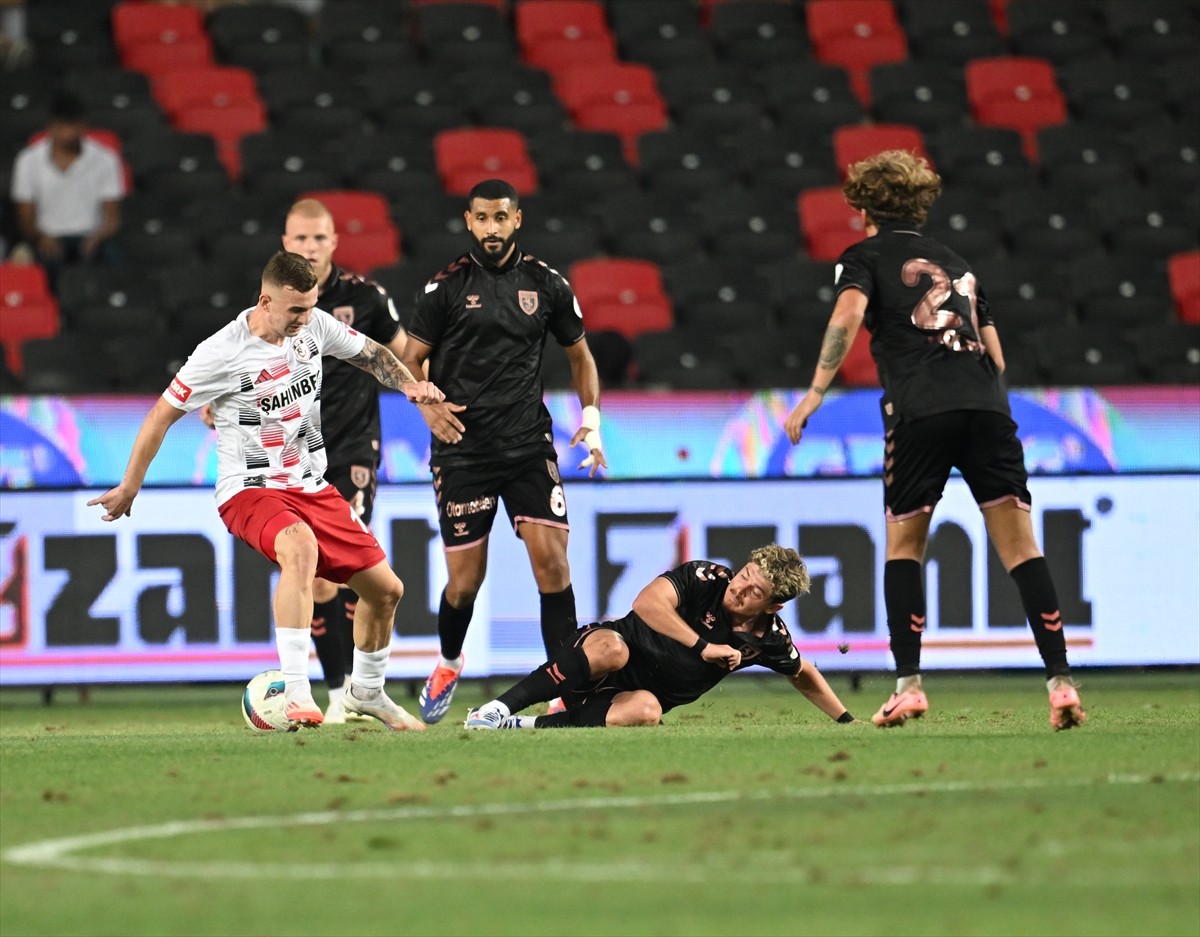 Trendyol Süper Lig’in 2. haftasında Gaziantep FK ile Samsunspor, Gaziantep Büyükşehir Stadı’nda...