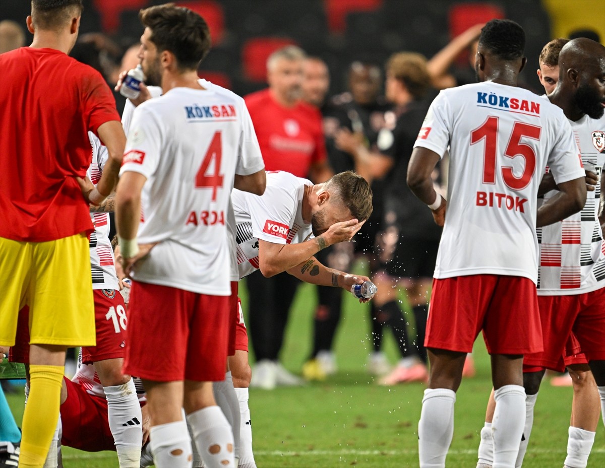 Trendyol Süper Lig’in 2. haftasında Gaziantep FK ile Samsunspor, Gaziantep Büyükşehir Stadı’nda...