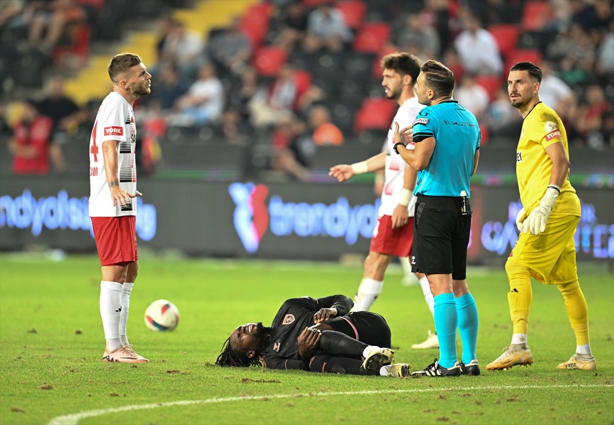 Trendyol Süper Lig’in 2. haftasında Gaziantep FK ile Samsunspor, Gaziantep Büyükşehir Stadı’nda...