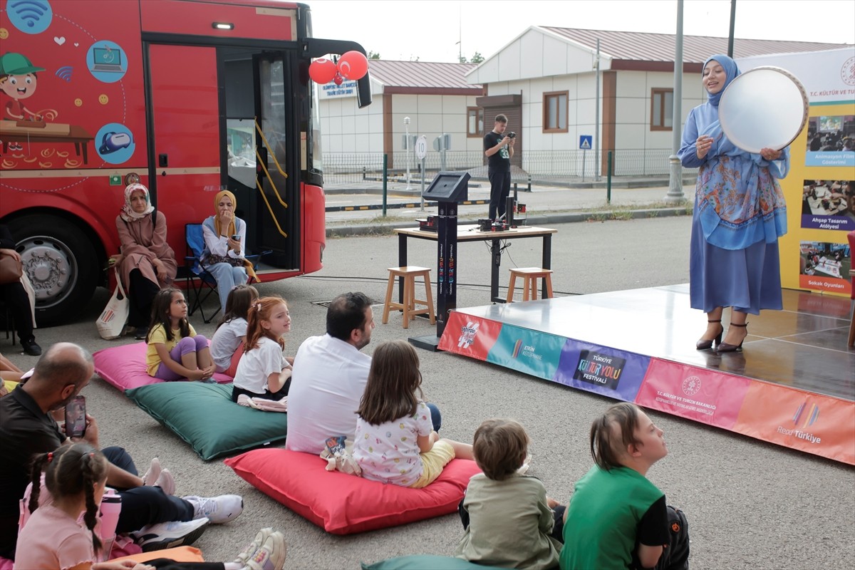 Kültür ve Turizm Bakanlığınca Türkiye Kültür Yolu Festivalleri kapsamında düzenlenen "Erzurum...