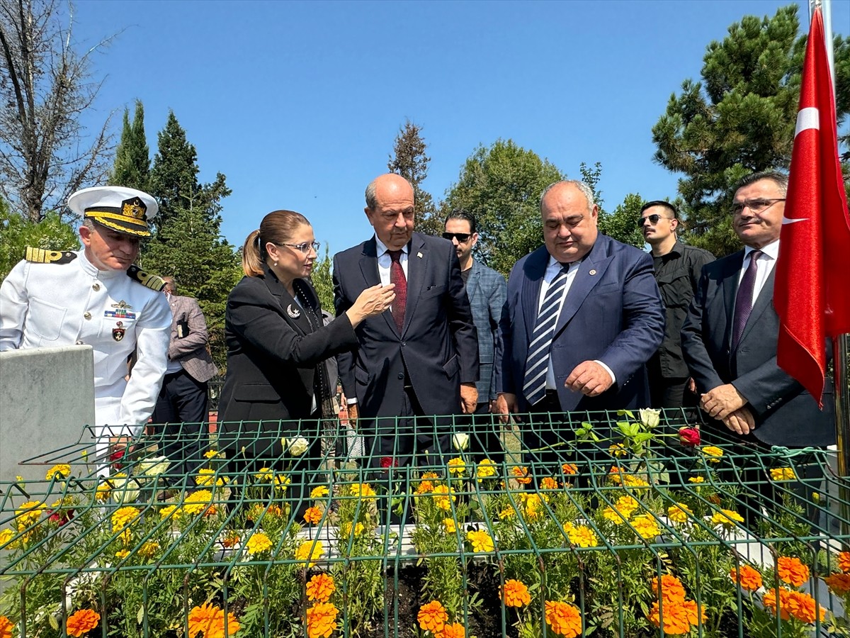 Kuzey Kıbrıs Türk Cumhuriyeti (KKTC) Cumhurbaşkanı Ersin Tatar (sağda), Bartın'da ziyaretler...