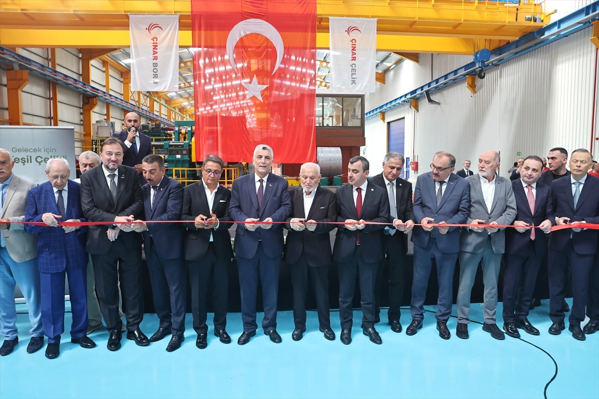 Ticaret Bakanı Ömer Bolat Zonguldak Ereğli'de bulunan Çınar Boru Asitleme Fabrika Açılış Törenine...