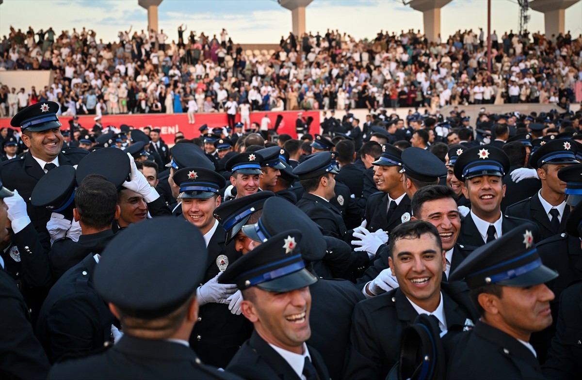 Ankara'nın Gölbaşı ilçesindeki Polis Akademisi Başkanlığı'nda, 30'uncu Dönem Polis Meslek Eğitim...