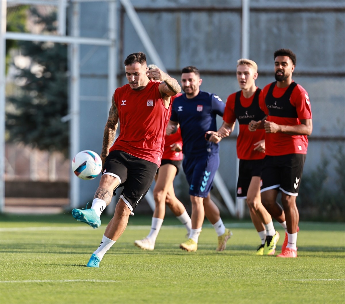 Net Global Sivasspor, Trendyol Süper Lig'in 3. haftasında sahasında ikas Eyüpspor ile yapacağı...