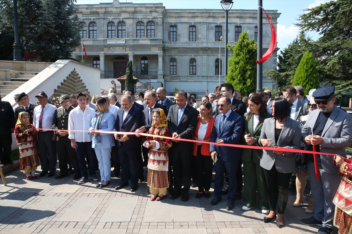 Atatürk'ün Kastamonu'ya gelişi ve Şapka İnkılabı'nın 99. yıl dönümü dolayısıyla kentte etkinlikler...