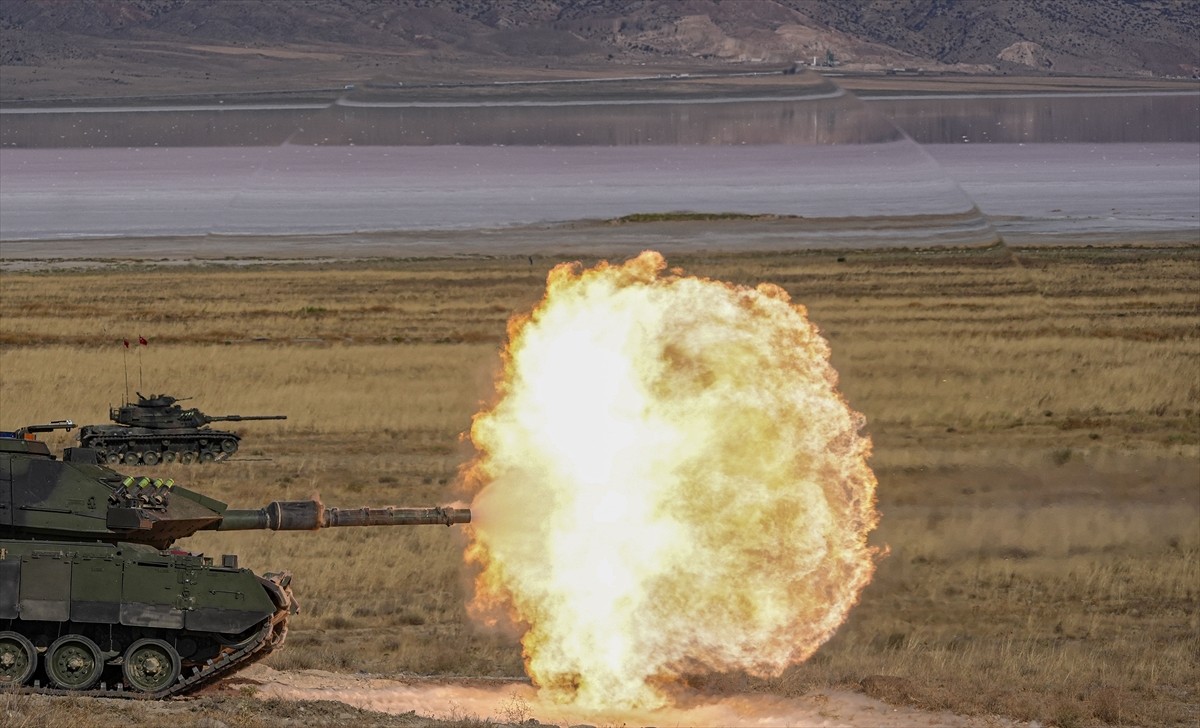 Kara Kuvvetleri Komutanlığı bünyesinde hizmet veren "Tank Okul Komutanlığı" tarafından, TSK'nın...