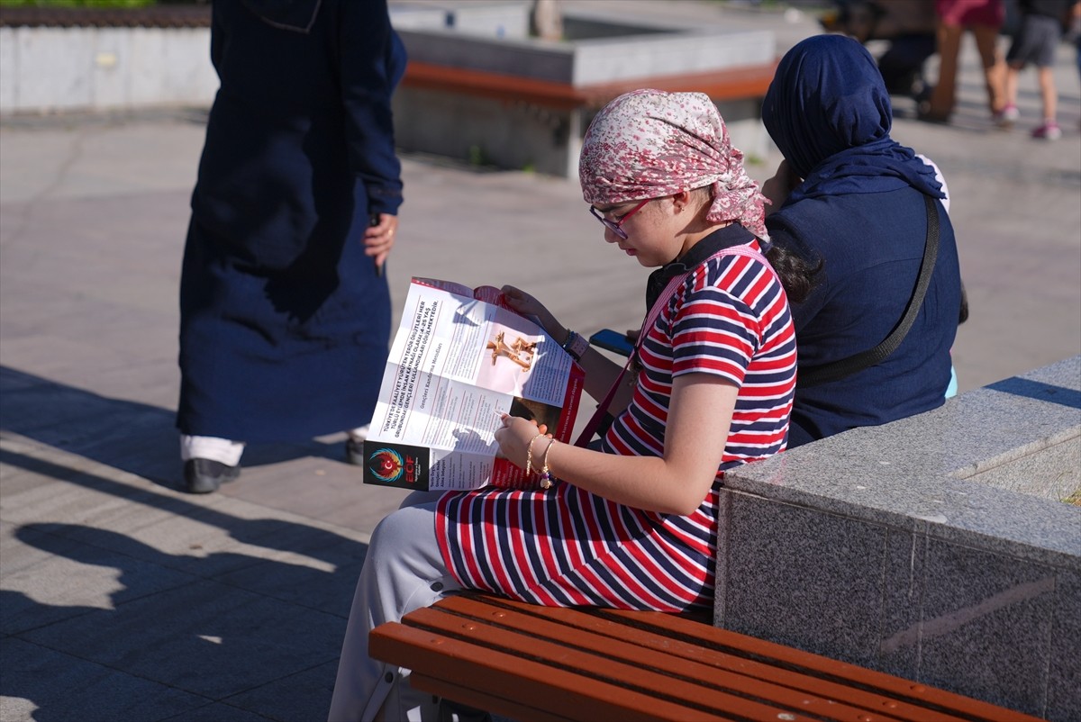 Kültür ve Turizm Bakanlığınca düzenlenen Erzurum Kültür Yolu Festivali kapsamında polisler, 20 bin...