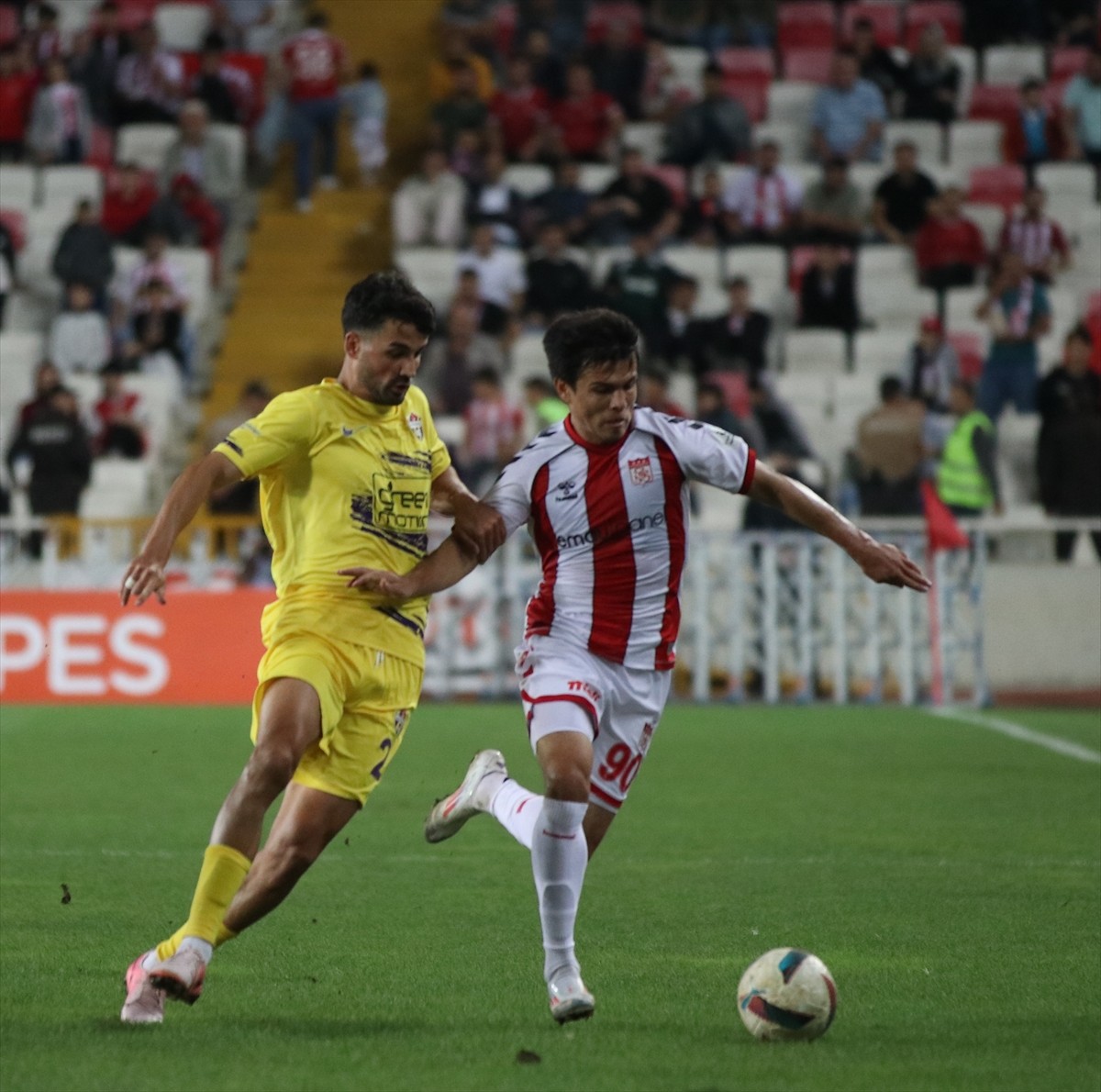 Trendyol Süper Ligin 3. haftasında Net Global Sivasspor, ikas Eyüpspor ile karşılaştı. Bir...