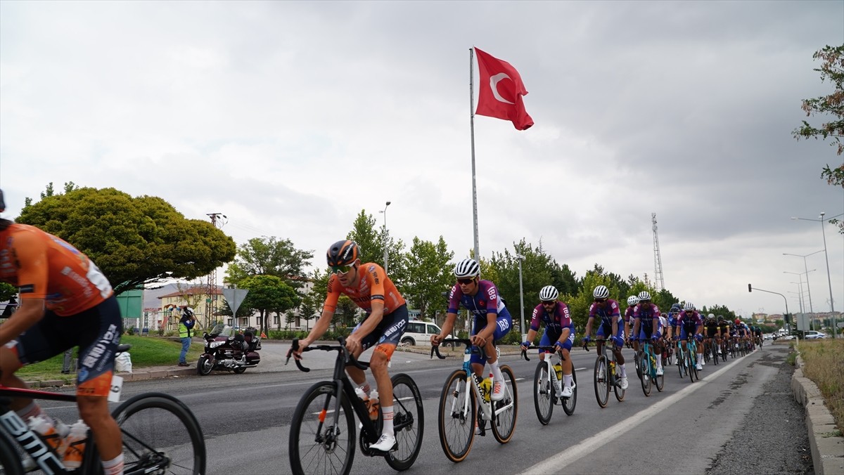 Erciyes Uluslararası Yol ve Dağ Bisikleti Yarışları, Grand Prix Kaisareia etabıyla...