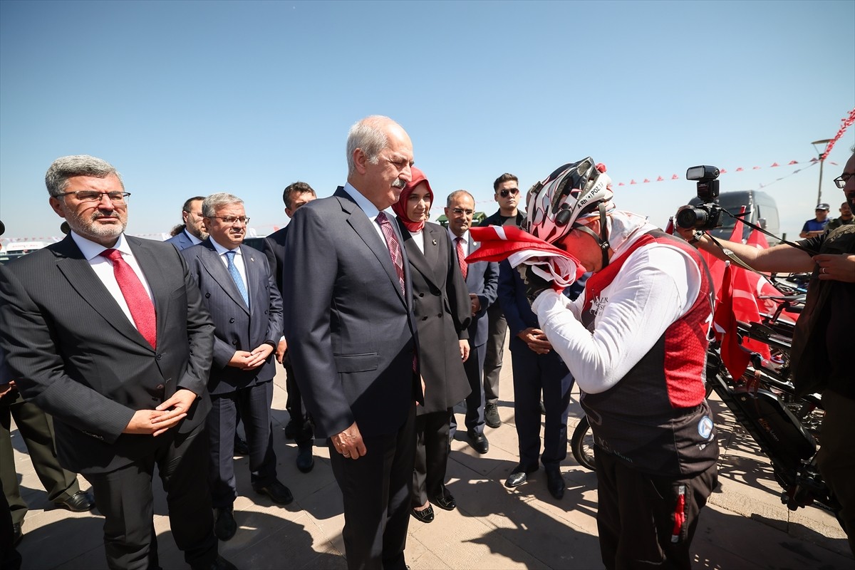 TBMM Başkanı Numan Kurtulmuş, Büyük Taarruz emrinin verildiği Kocatepe'deki Başkomutan Mustafa...