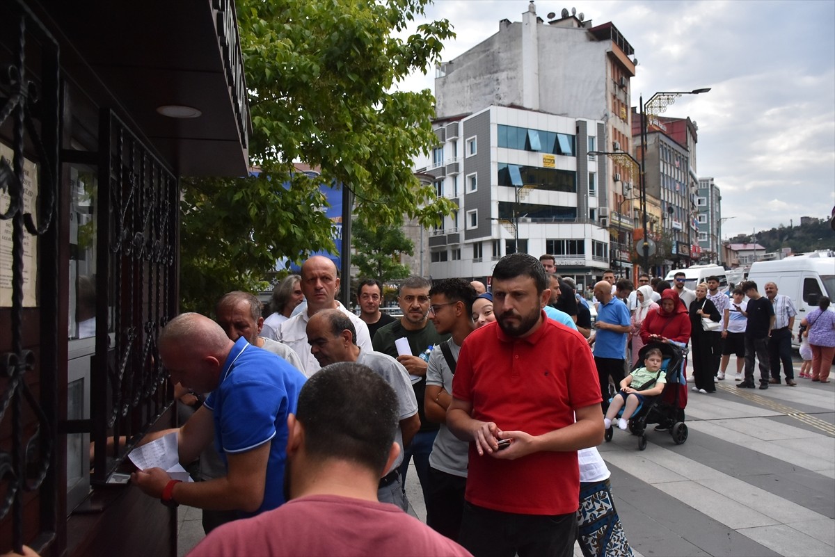 Trabzonspor, UEFA Konferans Ligi play-off turu rövanş karşılaşmasında sahasında İsviçre'nin St....