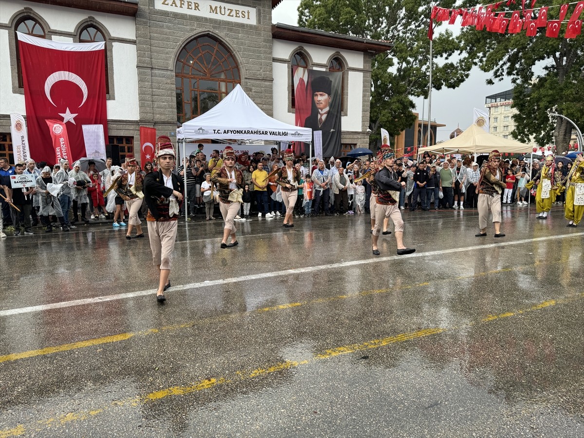 Afyonkarahisar'ın düşman işgalinden kurtuluşunun 102. yıl dönümü törenle kutlandı. Program...