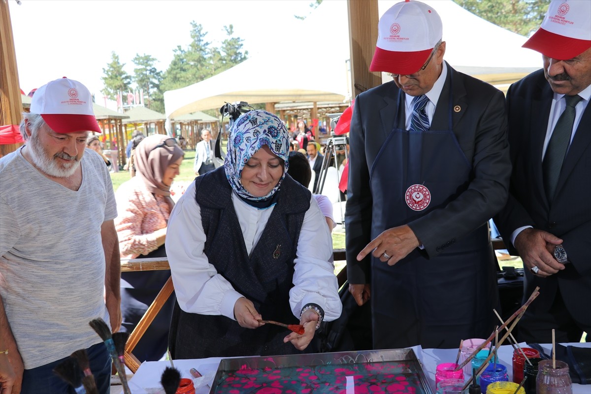 Erzurum'da, Aile ve Sosyal Hizmetler İl Müdürlüğünce "Çocuk ve Gençlik Festivali" düzenlendi....