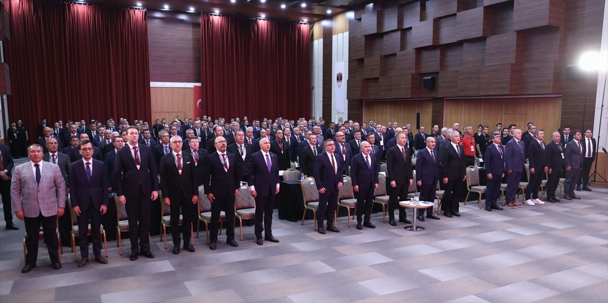 İçişleri Bakanı Ali Yerlikaya,  Polis Müzesi'ndeki Şehit Demet Sezen Konferans Salonu'nda...