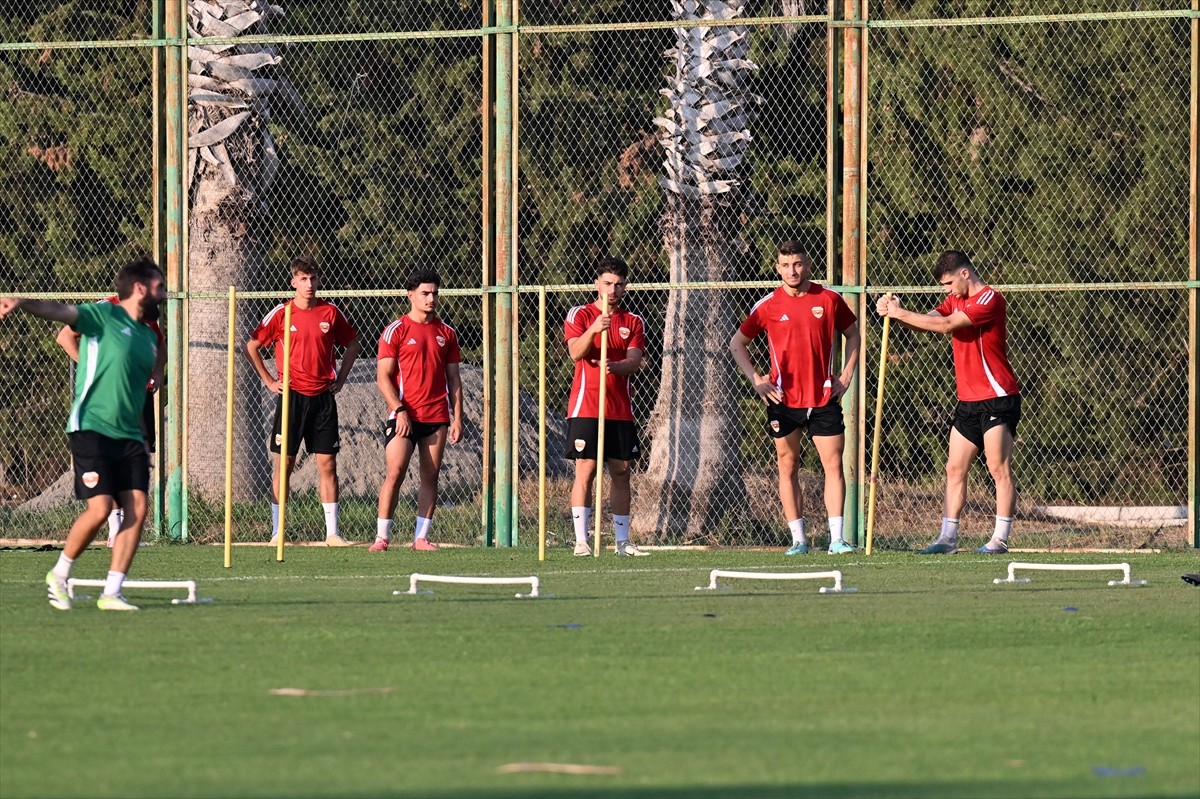 Trendyol 1. Lig ekiplerinden Adanaspor'un teknik direktörü Sol Bamba, AA muhabirine açıklamada...