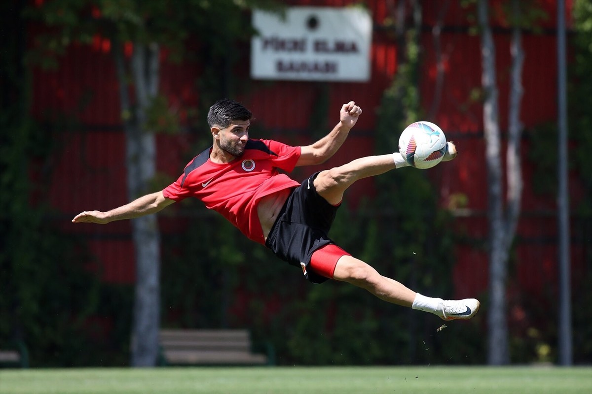 Gençlerbirliği, Trendyol 1. Lig'in 4. haftasında yarın deplasmanda Esenler Erokspor ile oynayacağı...