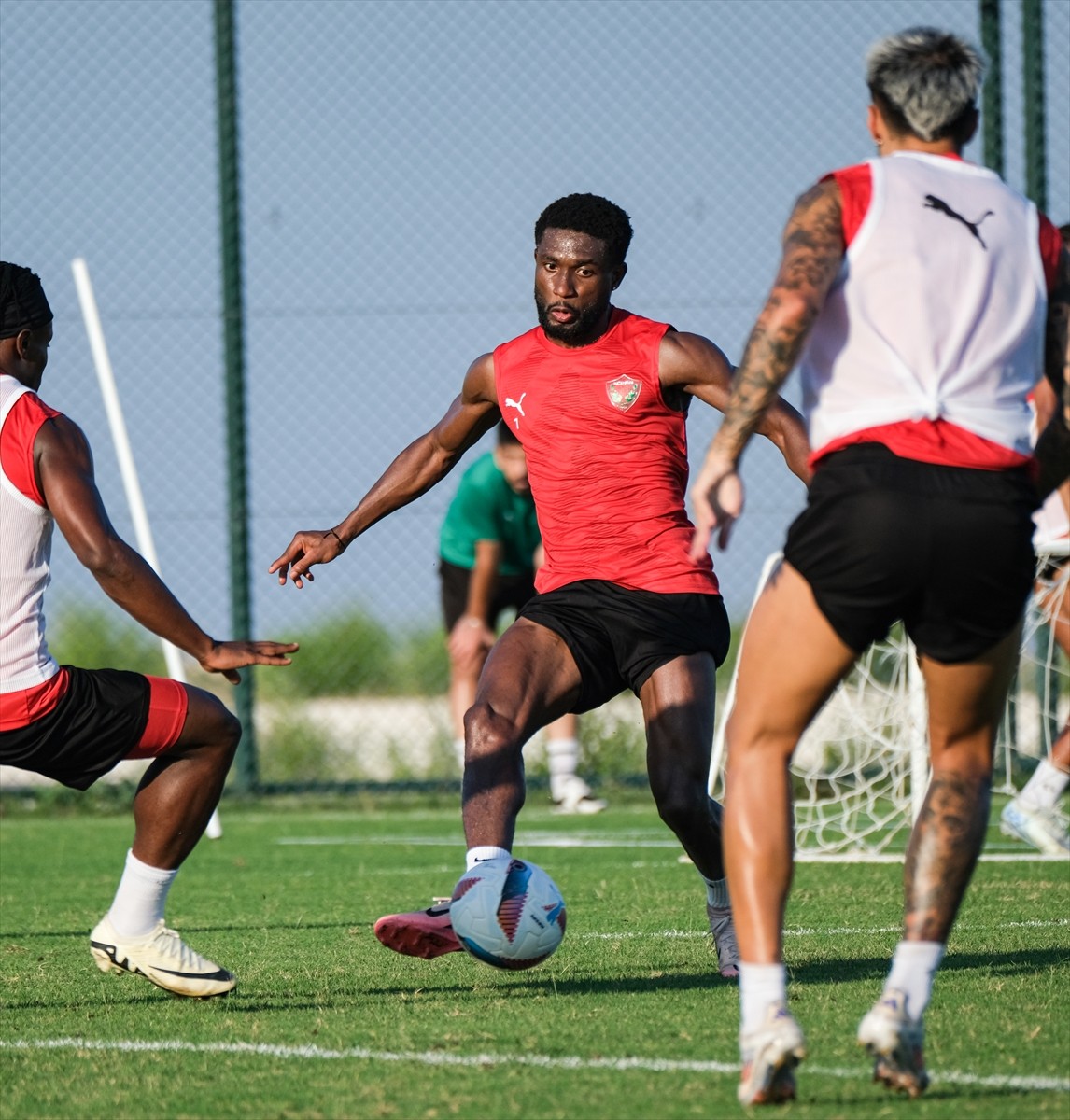 Atakaş Hatayspor, Trendyol Süper Lig'in 4. haftasında Mersin'de Samsunspor ile yapacağı maçın...