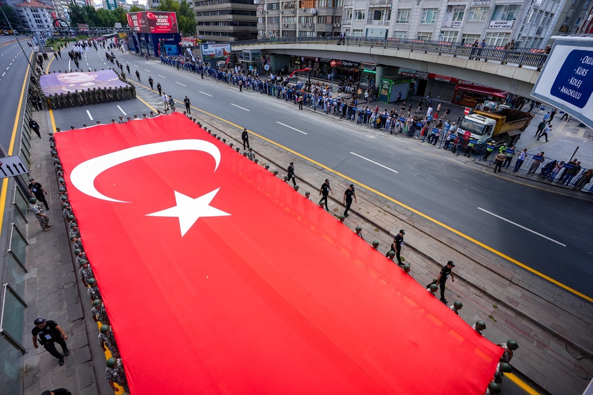 Başkentte, 30 Ağustos Zafer Bayramı kutlama programları kapsamında Türkiye Büyük Millet Meclisi...