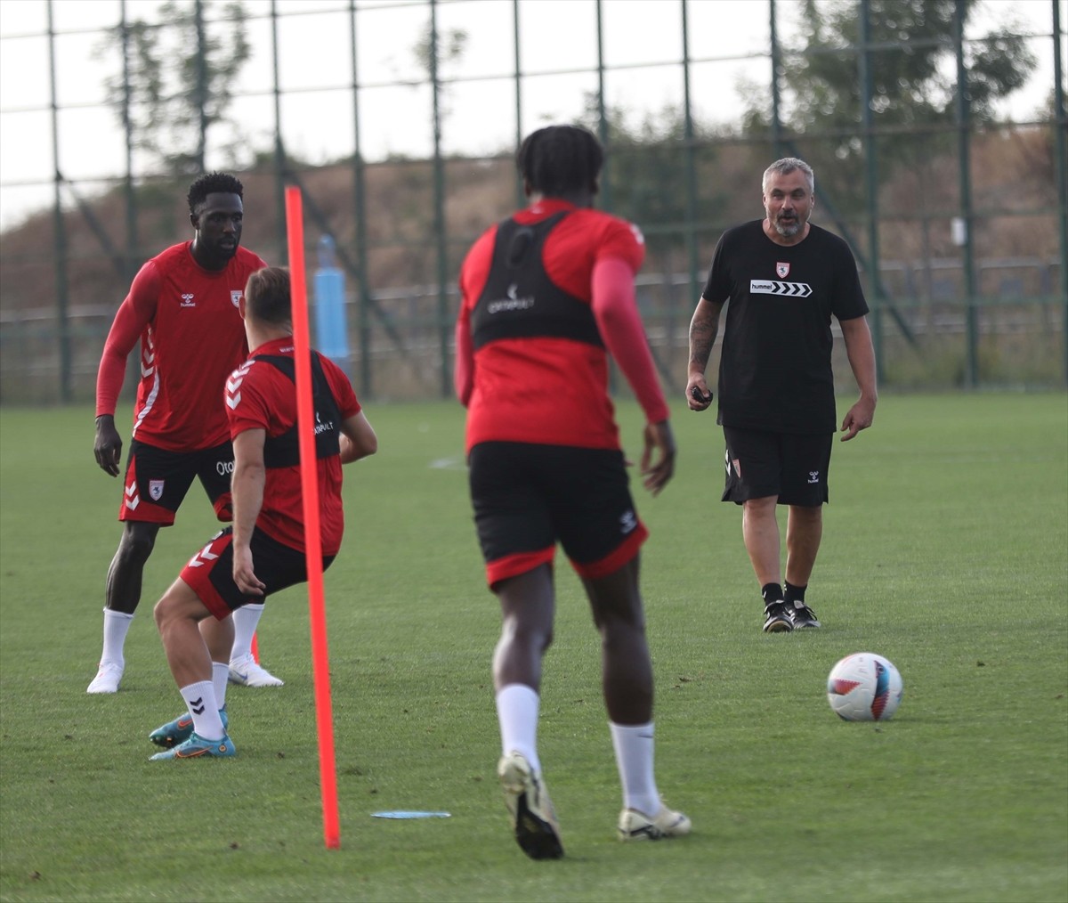 Samsunspor, Trendyol Süper Lig'in 4. haftasında Atakaş Hatayspor ile deplasmanda oynayacağı maçın...