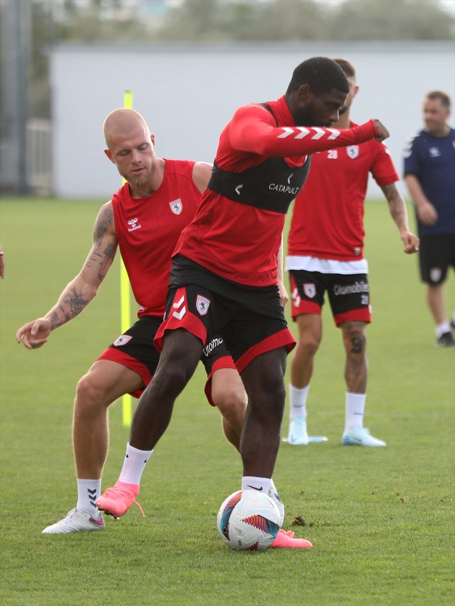 Samsunspor, Trendyol Süper Lig'in 4. haftasında Atakaş Hatayspor ile deplasmanda oynayacağı maçın...