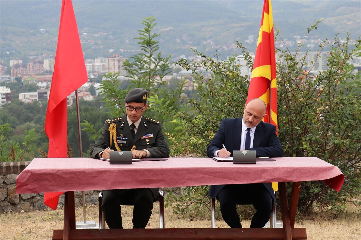 Türkiye Milli Savunma Bakanlığı tarafından Kuzey Makedonya ordusuna askeri ekipman hibe...