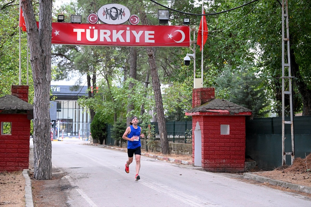 9. Uluslararası Edirne Maratonu koşuldu. Balkan Ülkeleri Dostluk Grubu Gençlik ve Spor Kulübü...