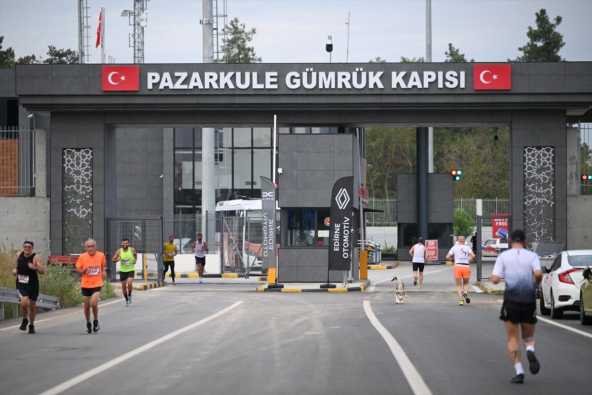 Balkan Ülkeleri Dostluk Grubu Gençlik ve Spor Kulübü Derneği organizasyonuyla gerçekleştirilen 9....