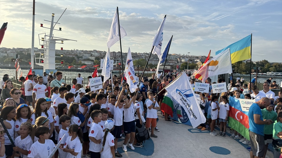 Terkirdağ'da düzenlenen 8. Uluslararası Süleymanpaşa Optimist Cup Yelken Yarışları'nın açılış...