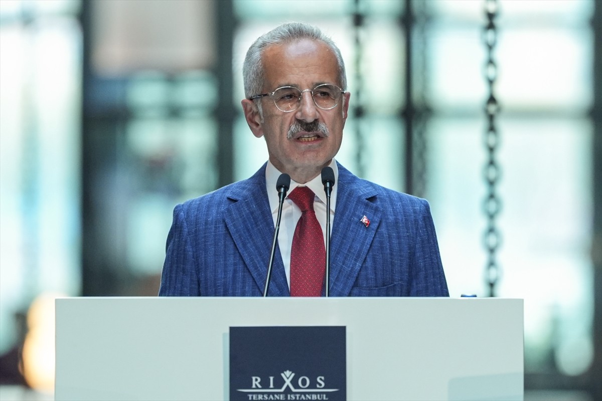 Ulaştırma ve Altyapı Bakanı Abdulkadir Uraloğlu, Rixos Tersane İstanbul'un açılış törenine...