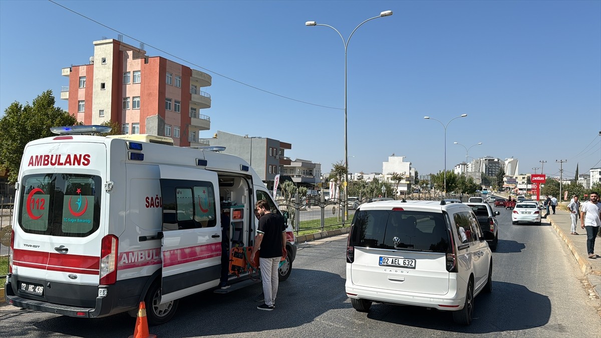 Adıyaman'da otomobilin çarptığı kadın hayatını kaybetti.