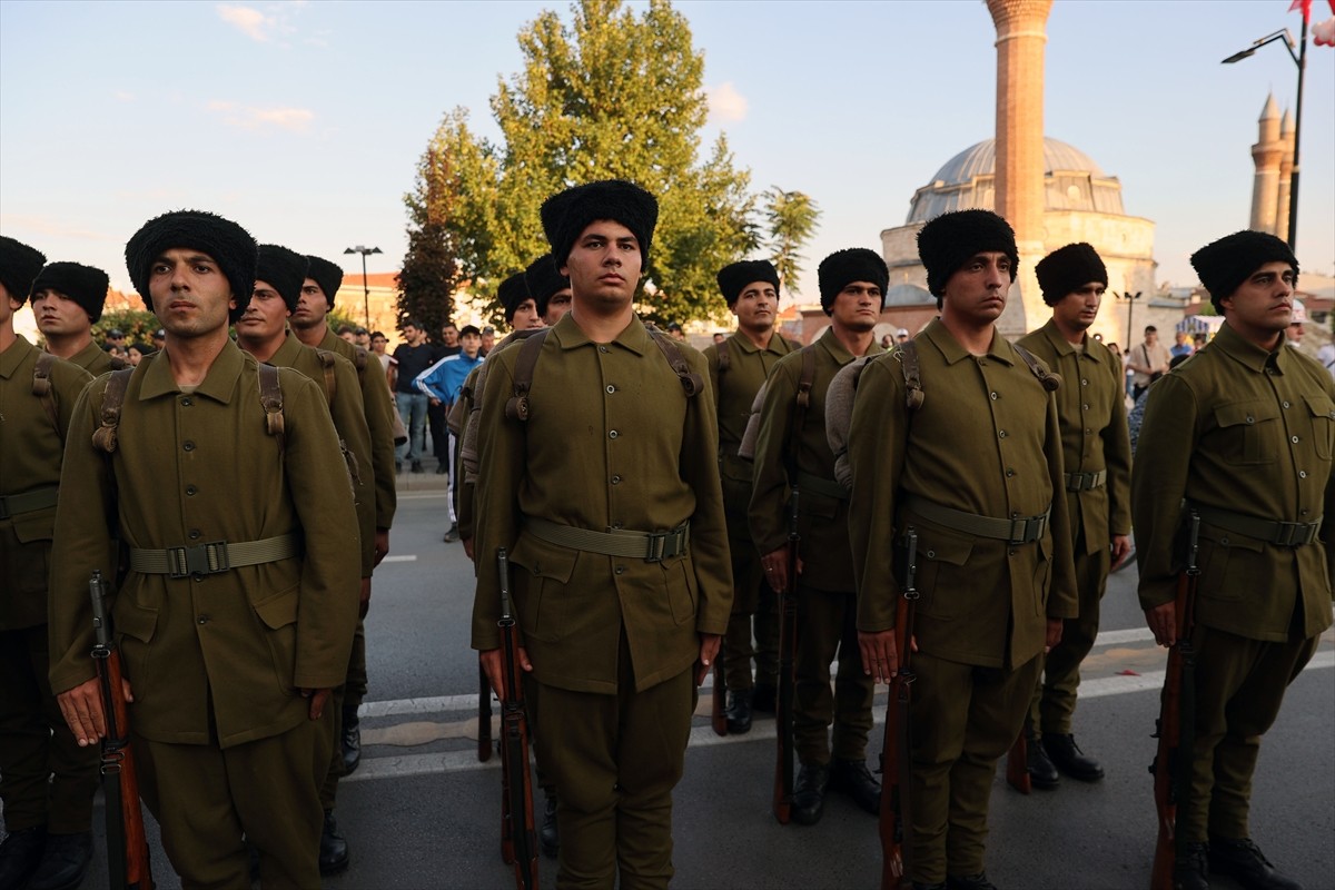 Sivas Kongresi'nin 105. yıl dönümü etkinlikleri kapsamında, Büyük Önder Mustafa Kemal Atatürk'ün...