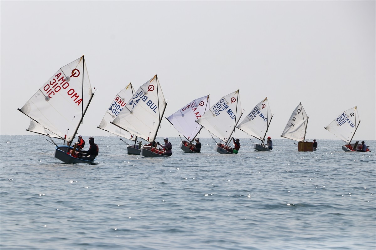 Tekirdağ'da, 8. Uluslararası Süleymanpaşa Optimist Cup Yelken Yarışları kapsamında "7. Cherry Cup"...