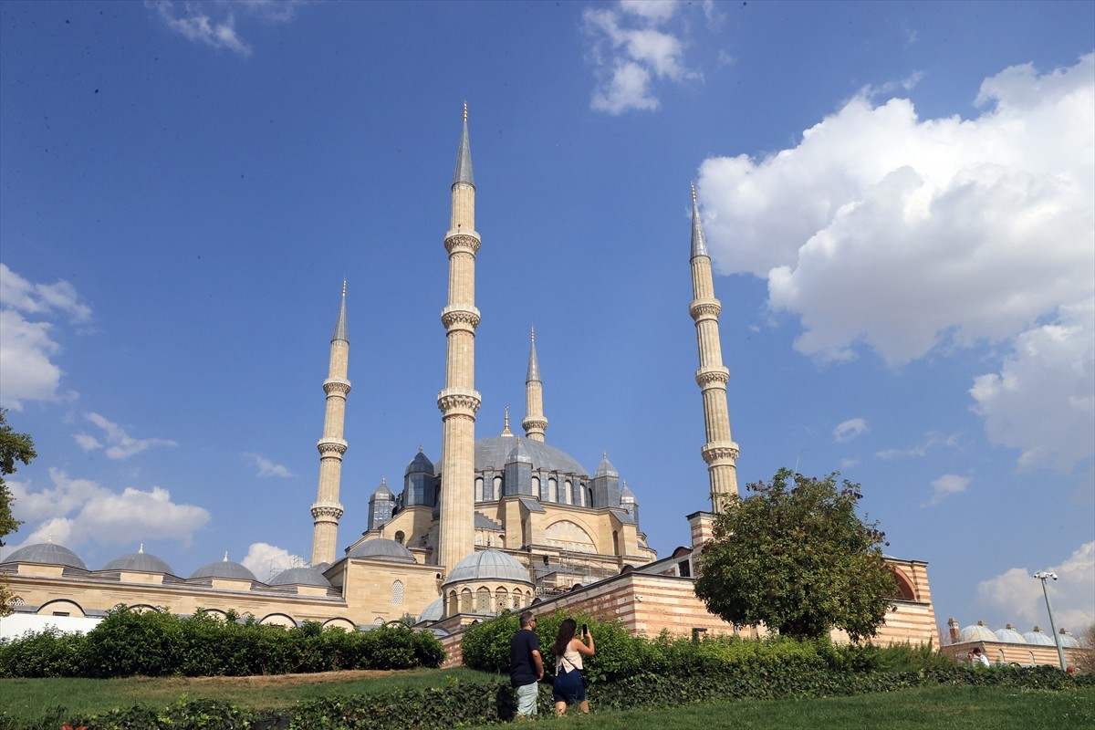 Selimiye Camisi restorasyonun büyük bölümü tamamlandı.