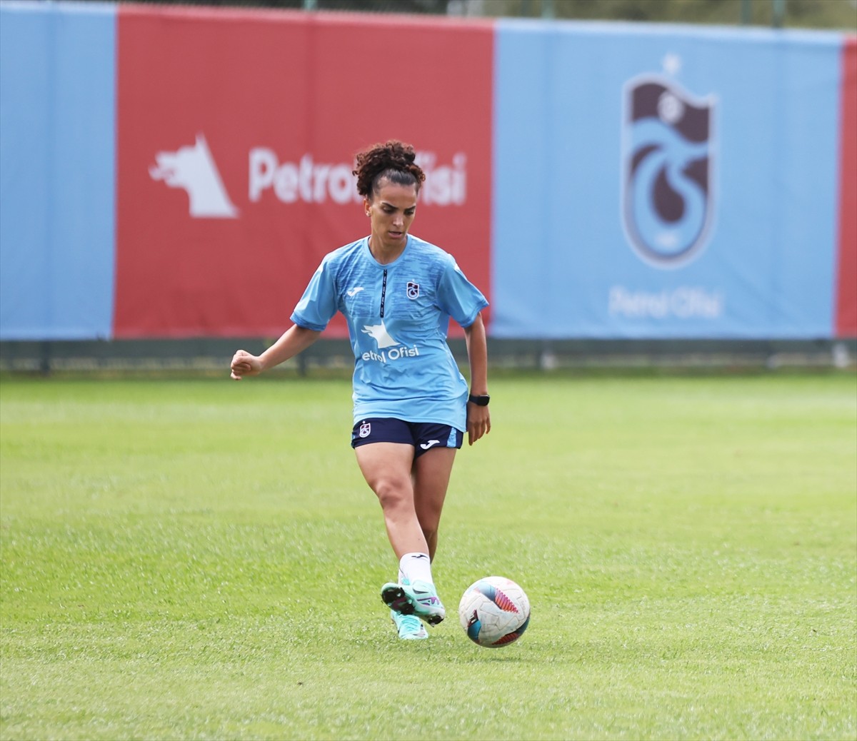 Turkcell Kadın Futbol Süper Ligi'nin ilk haftasında 8 Eylül Pazar günü deplasmanda Karadeniz...