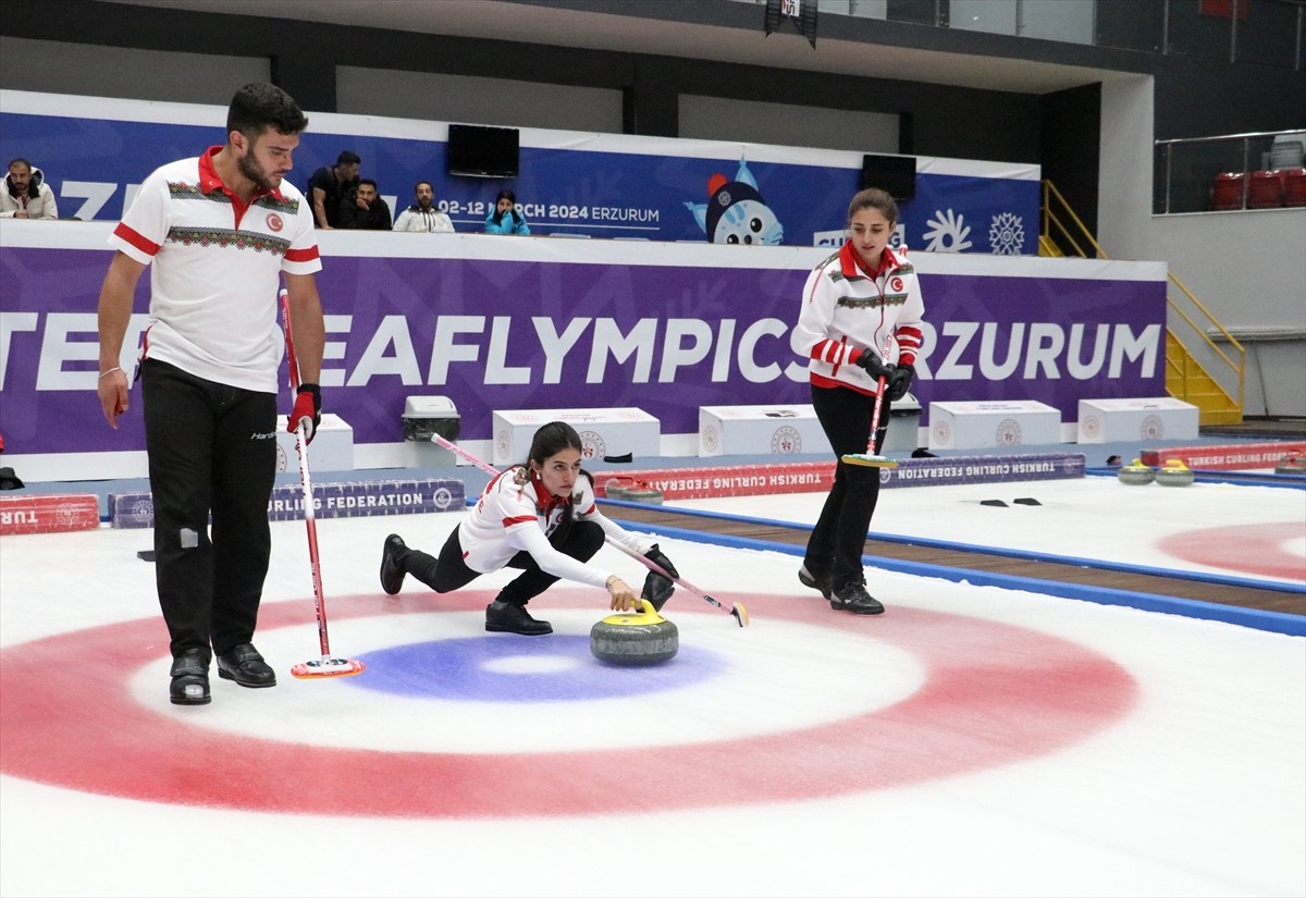 Türkiye Karışık Curling Milli Takımı, iki yıl aradan sonra katılacakları Dünya Karışıklar Curling...