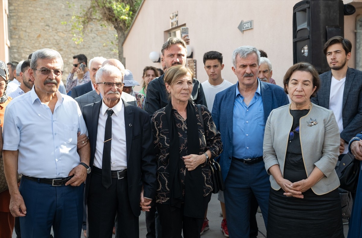 Başkentte, 12 Eylül 1980 darbesinin tanıkları, Ulucanlar Cezaevi Müzesi'ne ziyarette bulundu....