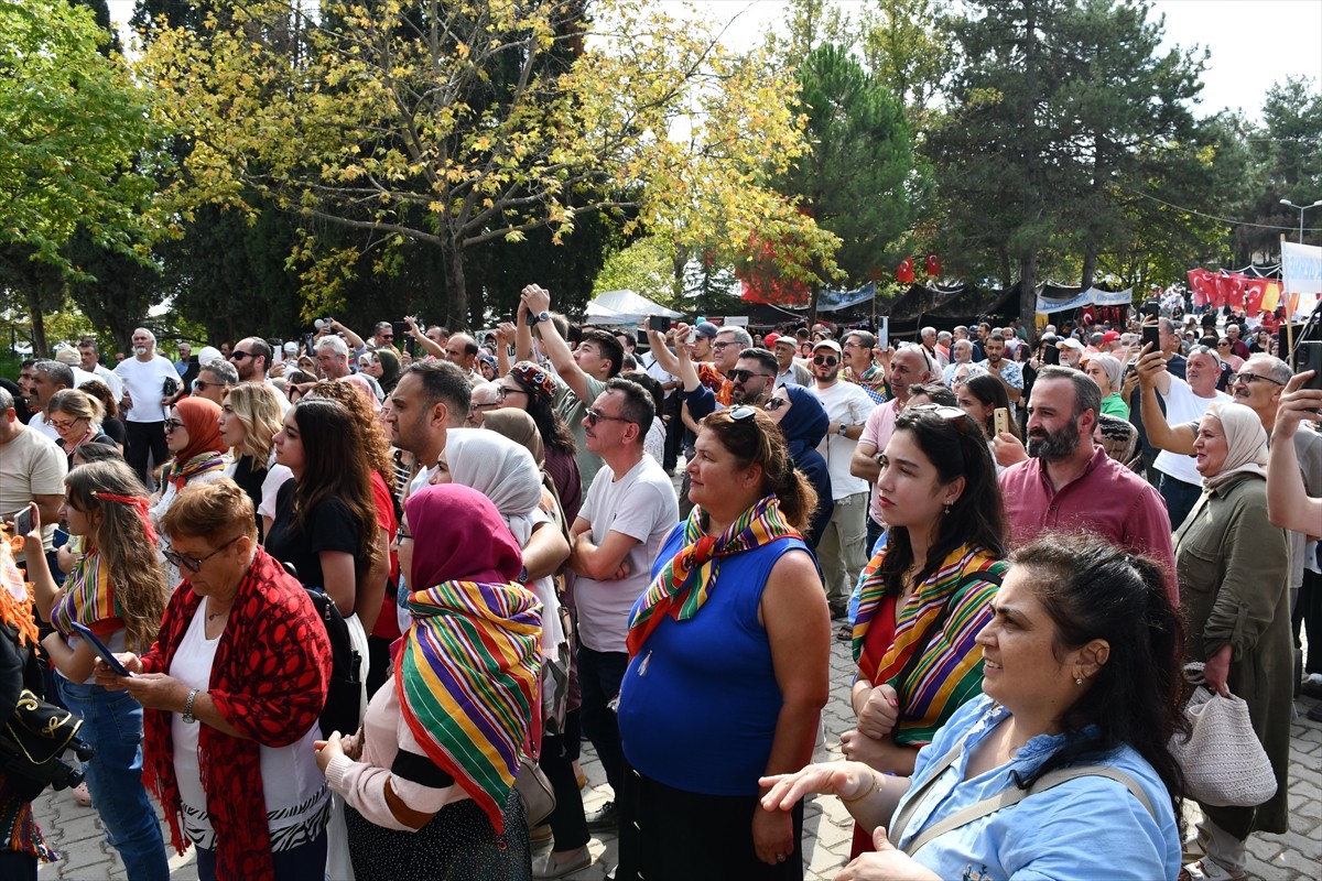 Bilecik'in Söğüt ilçesinde bu yıl 743'üncüsü düzenlenen Söğüt Ertuğrul Gazi'yi Anma ve Yörük...