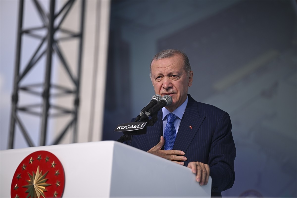 Cumhurbaşkanı Recep Tayyip Erdoğan, “Gölcük Devlet Hastanesi, Teleferik ve TOKİ Konutları ile...