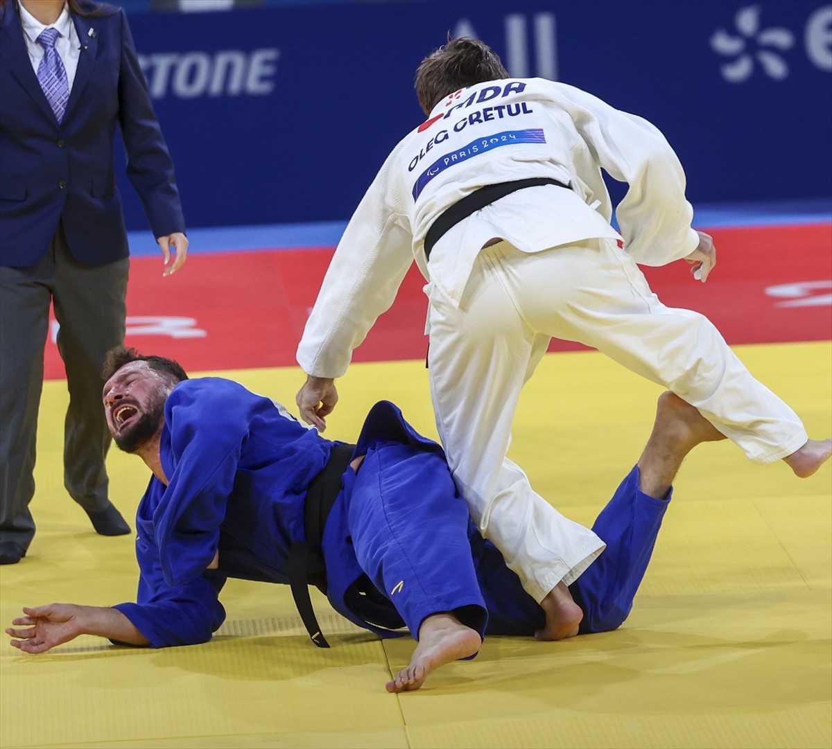 Paris 2024 Paralimpik Oyunları'nda, Champ-de-Mars Arena'daki judo müsabakalarında milli sporcu...