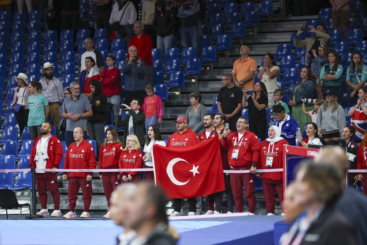 Paris 2024 Paralimpik Oyunları'nda judoda erkekler +90 kilo J2 kategorisinde İbrahim Bölükbaşı...