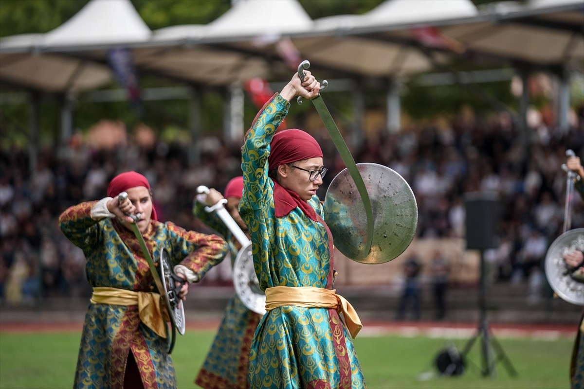 Bilecik'in Söğüt ilçesinde, 743. Söğüt Ertuğrul Gazi'yi Anma ve Yörük Şenlikleri gerçekleştirildi....