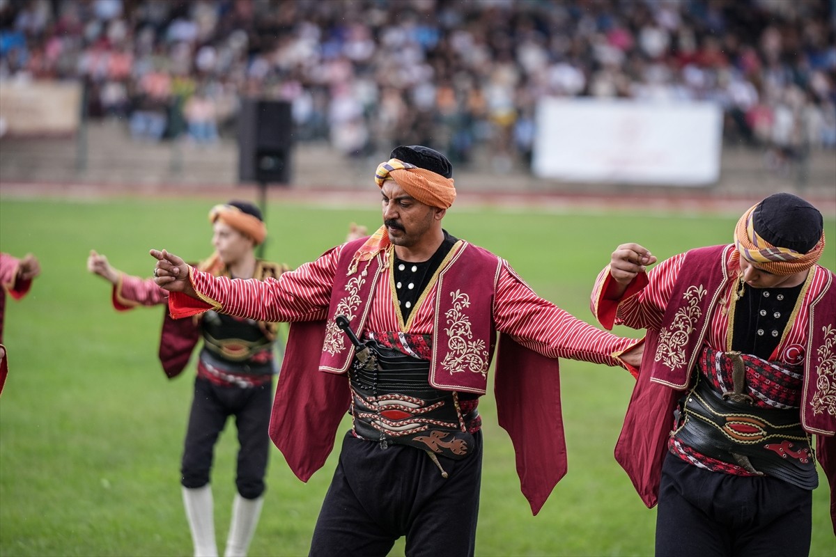 Bilecik'in Söğüt ilçesinde, 743. Söğüt Ertuğrul Gazi'yi Anma ve Yörük Şenlikleri gerçekleştirildi....